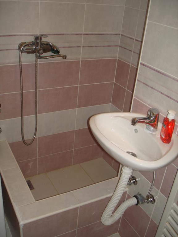 Studio Saint Sava Beograd Rom bilde